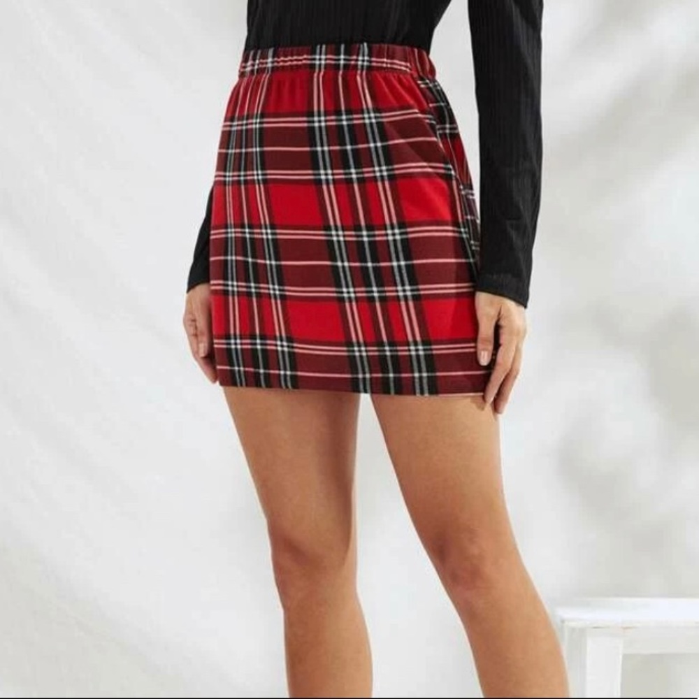 Red plaid skirt ✨school girl skirt ✨